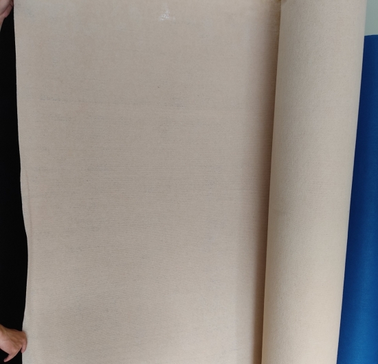 Thảm len sự kiện  loại mỏng kem gân 2m x 50 m/cuộn  