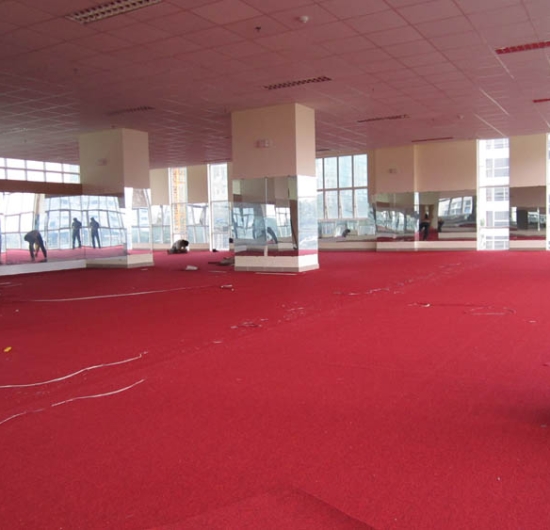 Thảm len sự kiện  loại mỏng đỏ tươi gân 2m x 50 m/cuộn